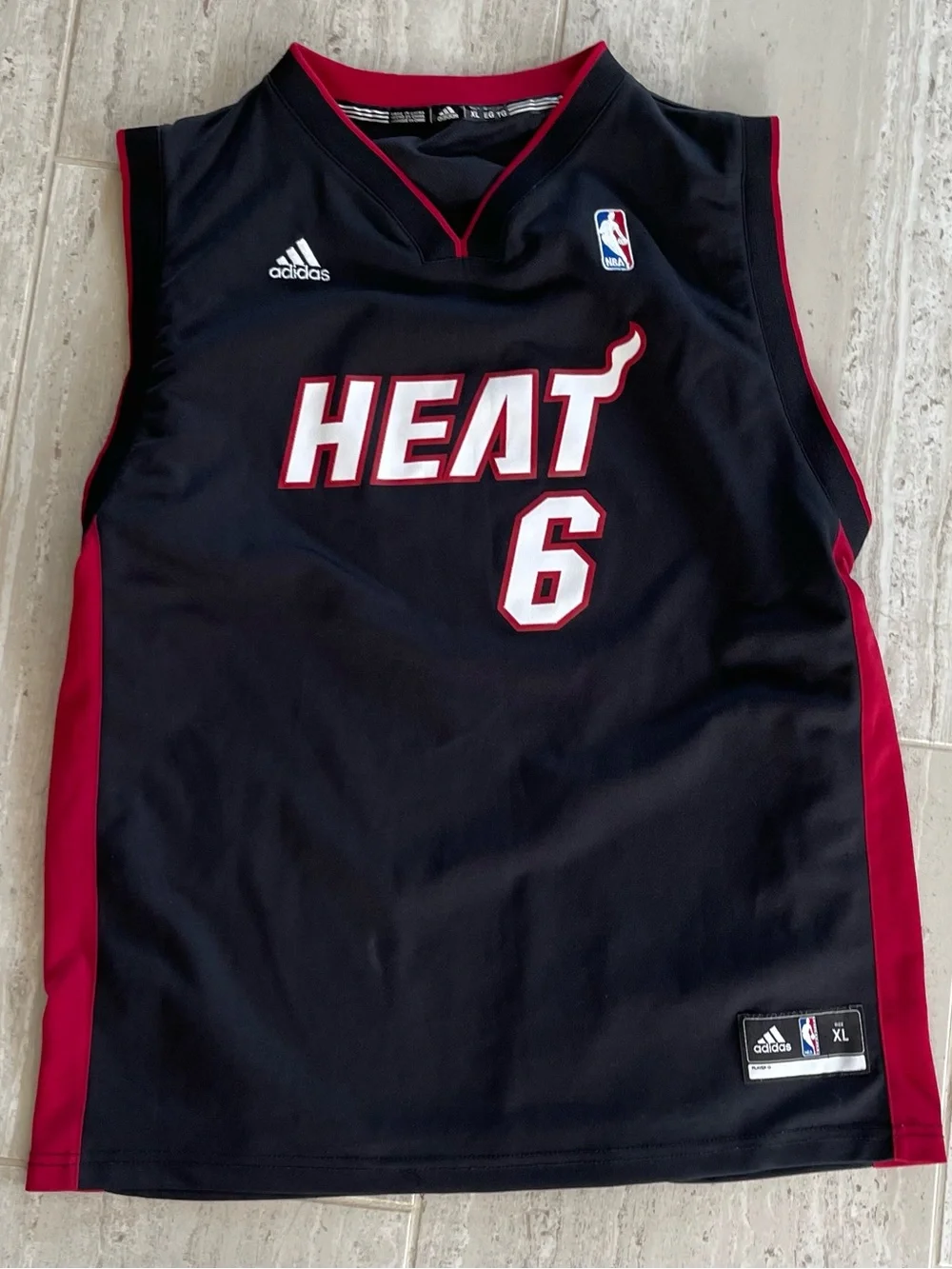 Adidas LeBron James Miami Heat #6 Jersey Men's XL Black Screen Printed NBA